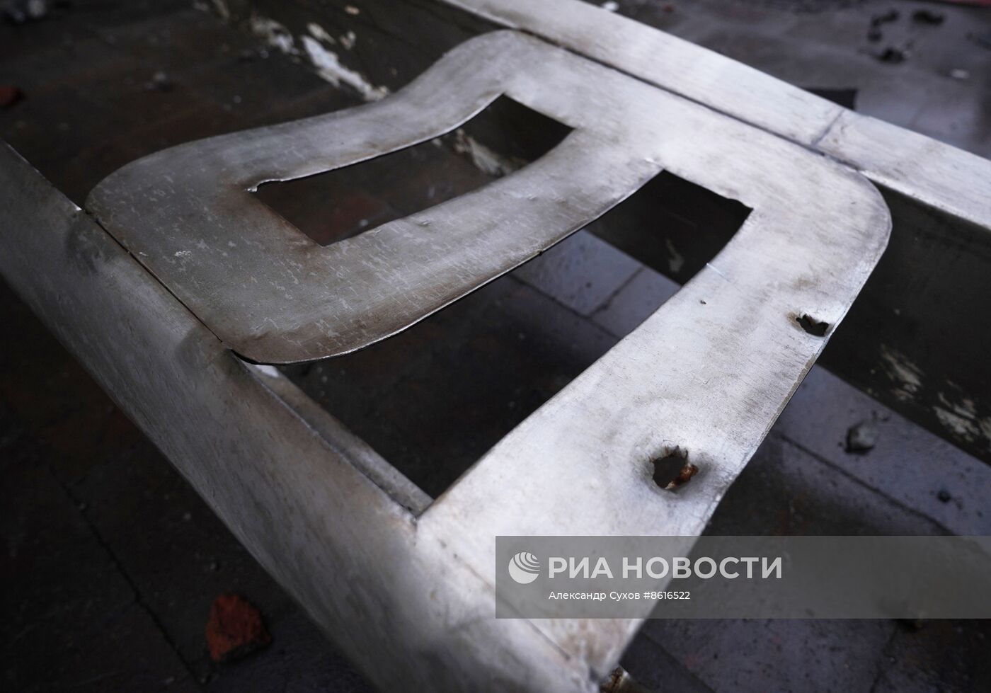 В Мариуполе приступили к восстановлению Главпочтамта