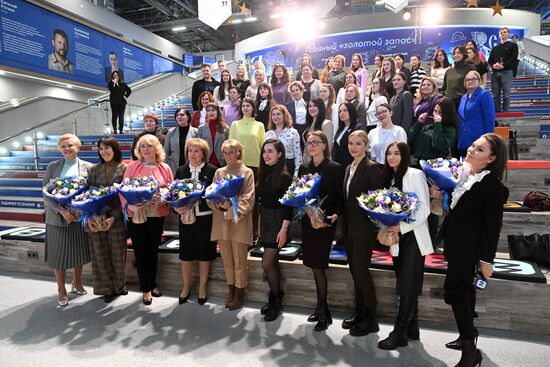 Выставка "Россия".  Международный день женщин и девочек в науке