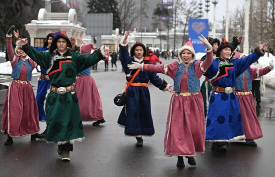 Выставка "Россия". Шествие, посвященное встрече Нового года по восточному календарю