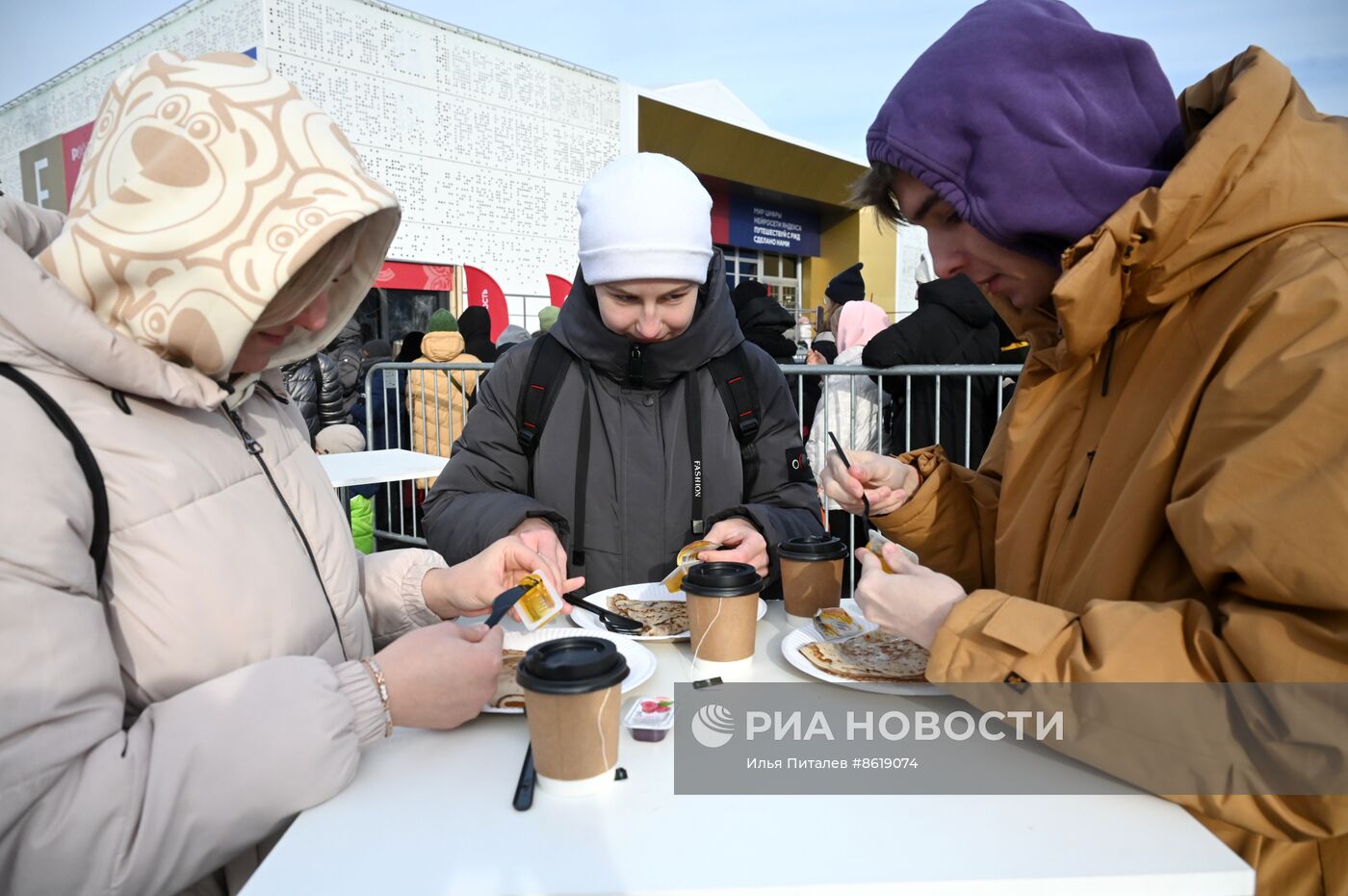 Выставка "Россия". Блинный фестиваль