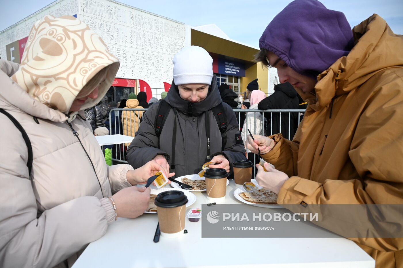 Выставка "Россия". Блинный фестиваль