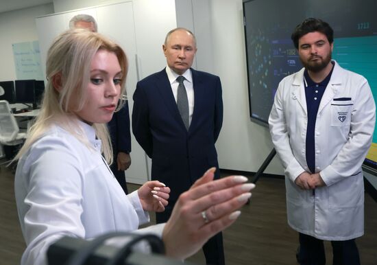 Президент РФ В. Путин посетил ГБУЗ "Научно-практический клинический центр диагностики и телемедицинских технологий