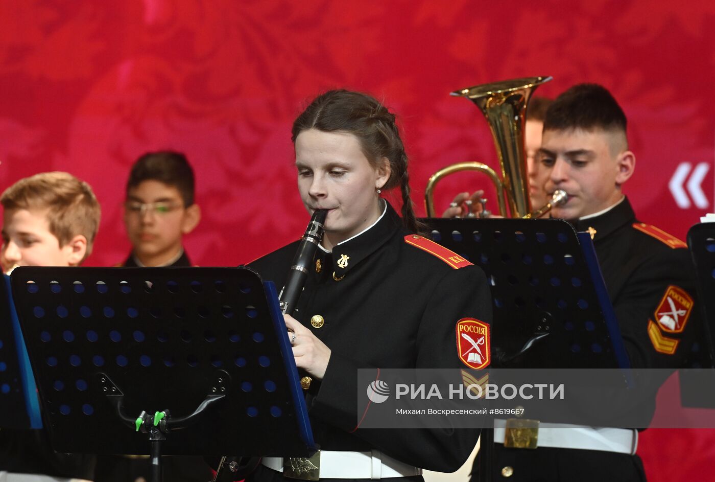 Выставка "Россия".  Концерт творческих коллективов регионов России "Наши Таланты"