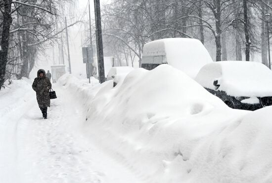 Снег в Москве