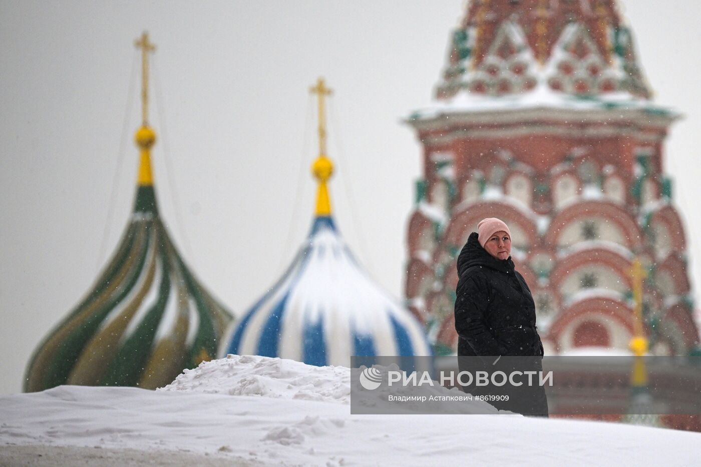 Снег в Москве