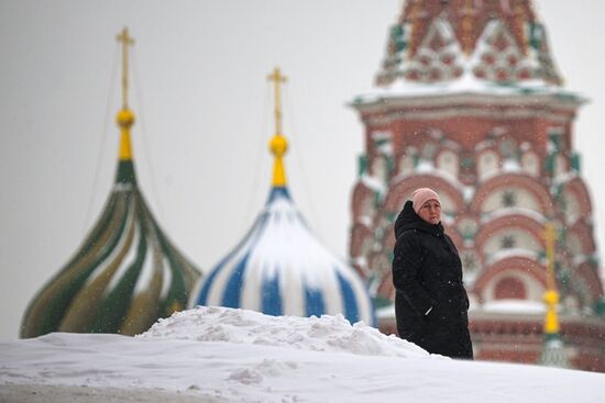 Снег в Москве