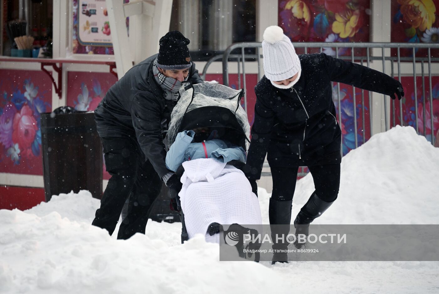 Снег в Москве