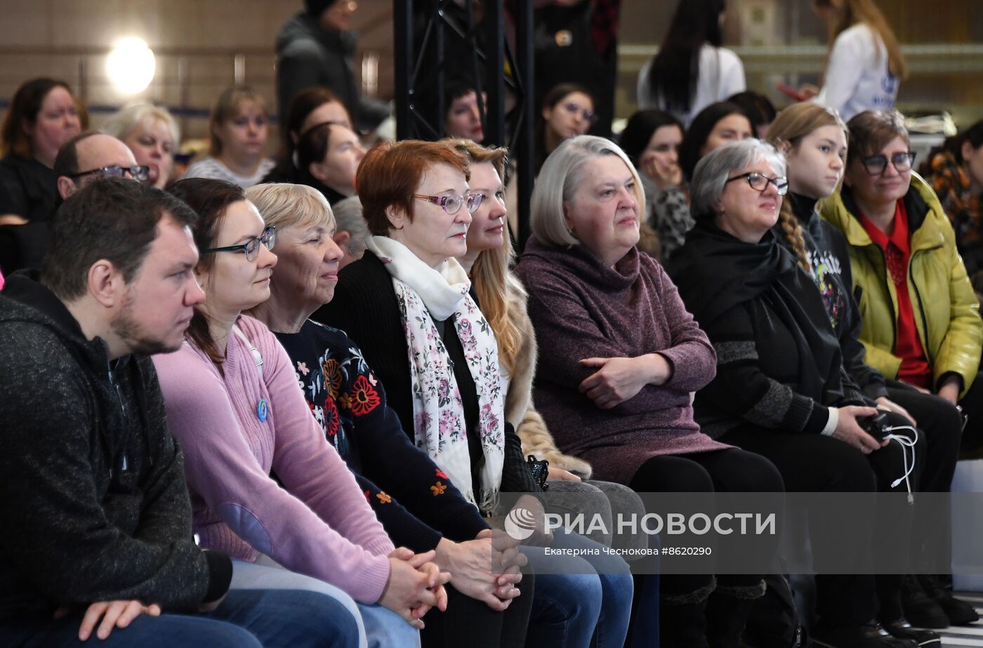 Выставка "Россия". Творческая встреча с писательницей Дарьей Донцовой 