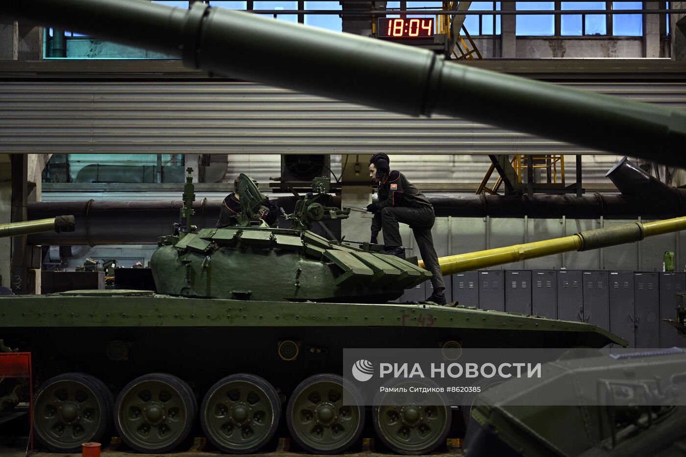 Производство танков на "Уралвагонзаводе"