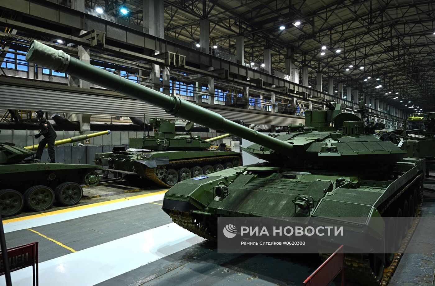 Производство танков на "Уралвагонзаводе"