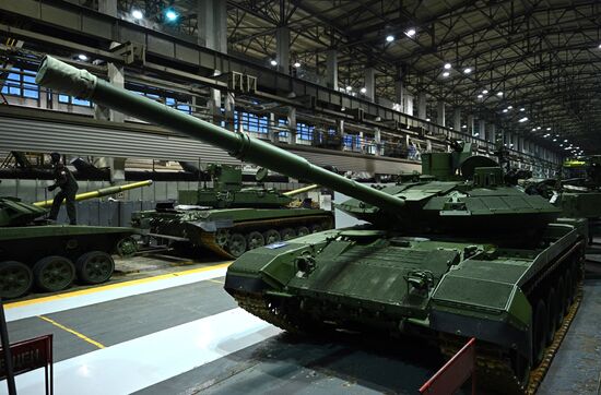 Производство танков на "Уралвагонзаводе"