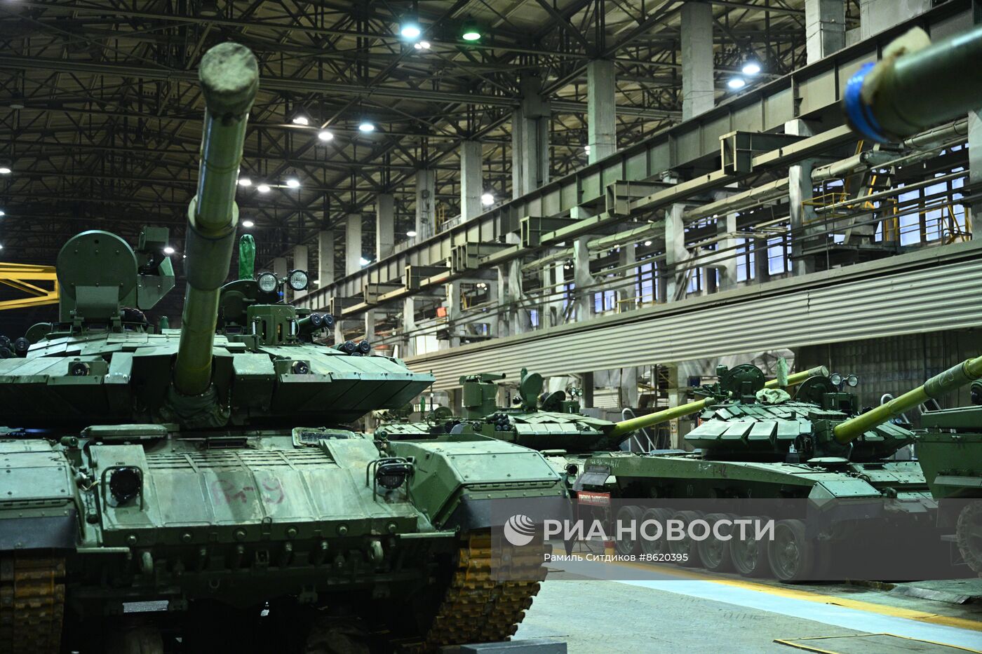 Производство танков на "Уралвагонзаводе"