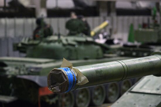 Производство танков на "Уралвагонзаводе"