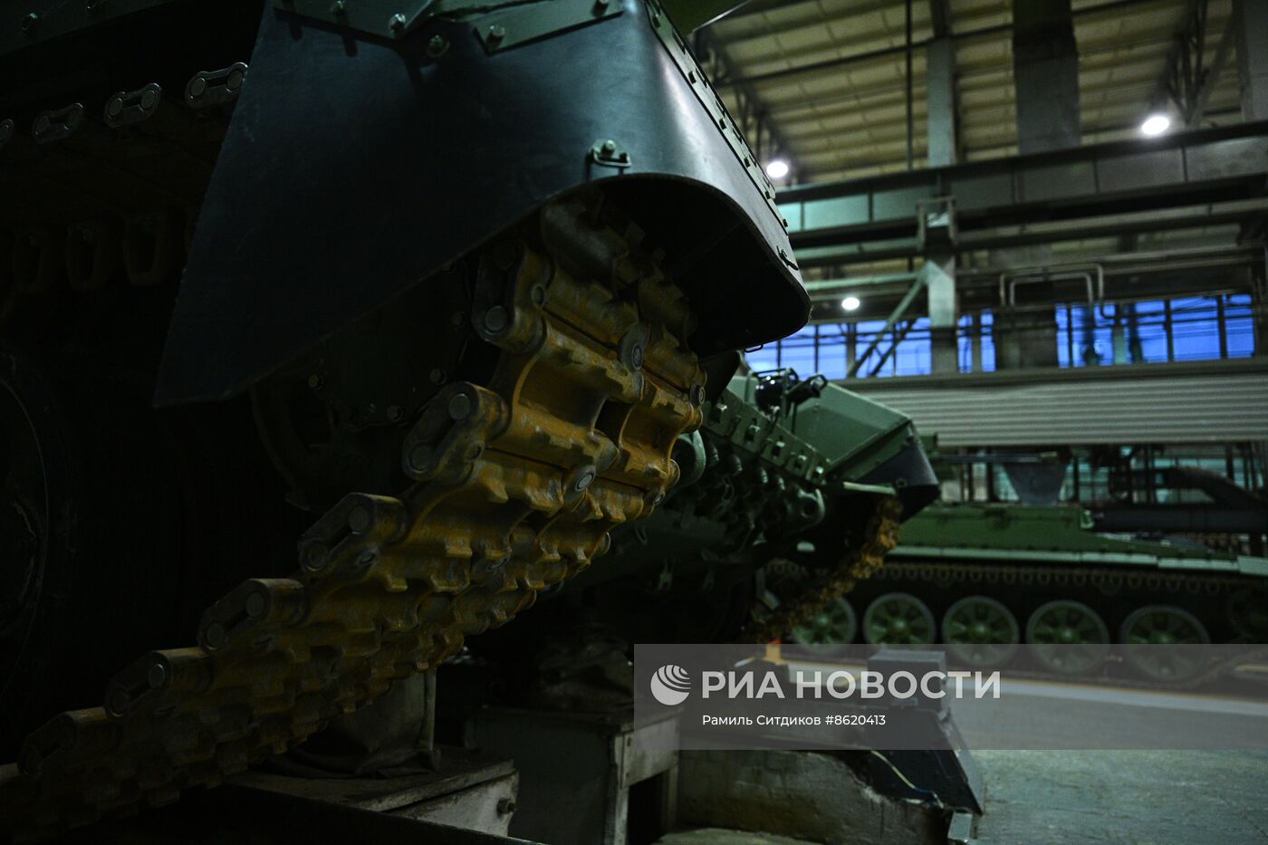 Производство танков на "Уралвагонзаводе"