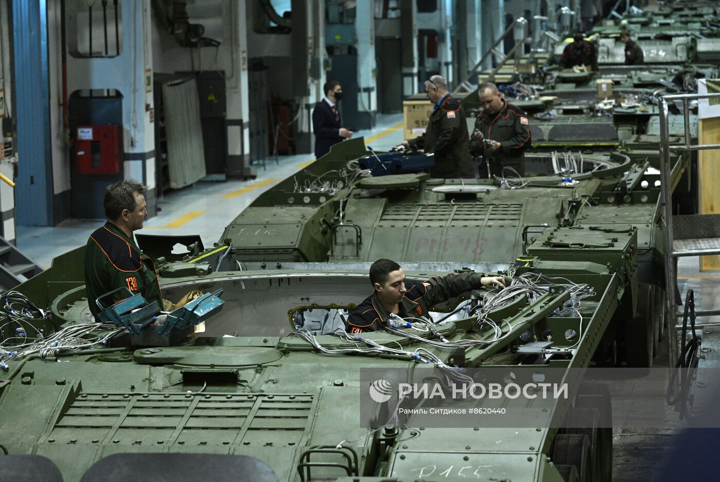 Производство танков на "Уралвагонзаводе"