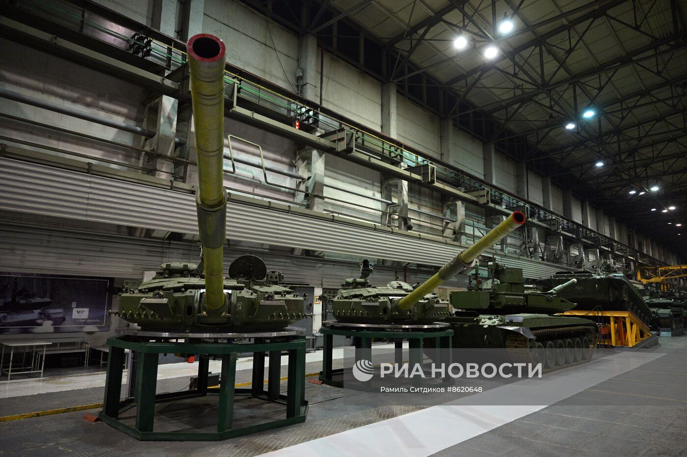 Производство танков на "Уралвагонзаводе"