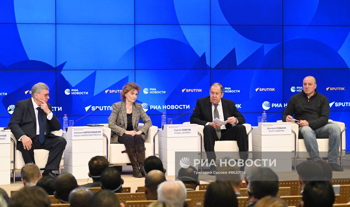 Конференция на тему: "Евромайдан: потерянное десятилетие Украины"