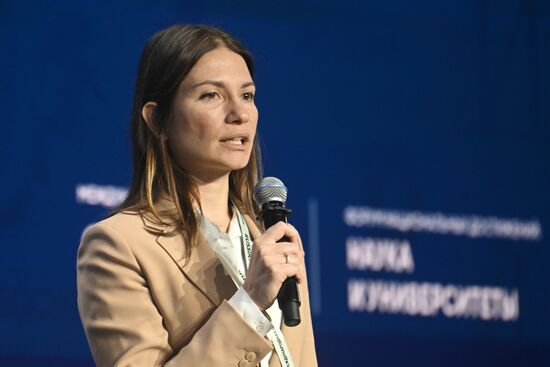 Выставка "Россия". Пленарная сессия о ключевых результатах и достижениях науки и высшего образования