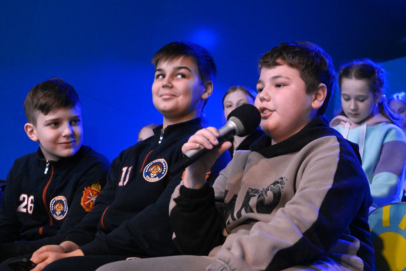 Выставка "Россия". Открытая студия "Найди себя в "Газпроме": спорт. Презентация проекта "Газпром-детям"