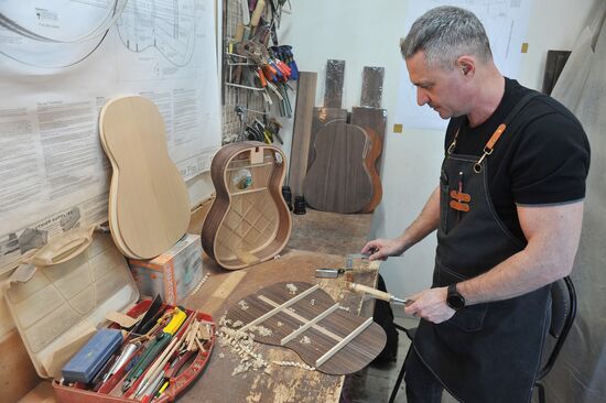 Гитарная мастерская в Тамбове
