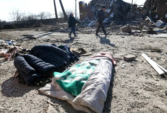 Четыре человека погибли при обстреле ВСУ Пантелеймоновки в ДНР