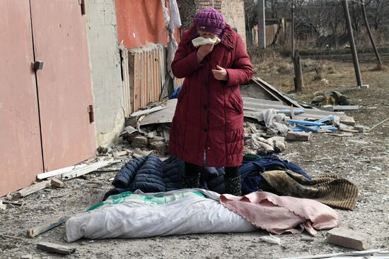 Четыре человека погибли при обстреле ВСУ Пантелеймоновки в ДНР