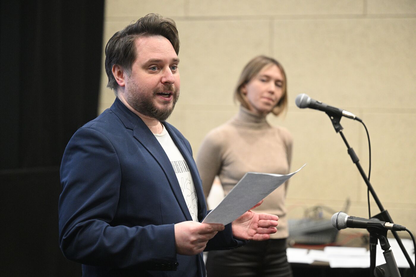 Выставка "Россия". Поэтический вечер "В России весна начинается с Крыма" в рамках "Филатов. Фест"