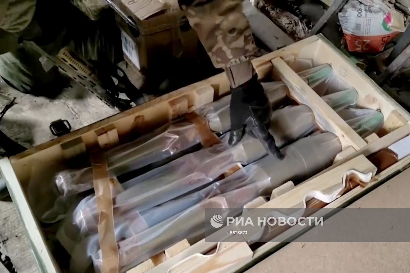 Бойцы ВС РФ обнаружили трофейное западное оружие в Авдеевке