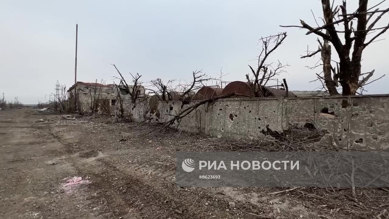 Разминирование дорог и зачистка жилого сектора в Авдеевке