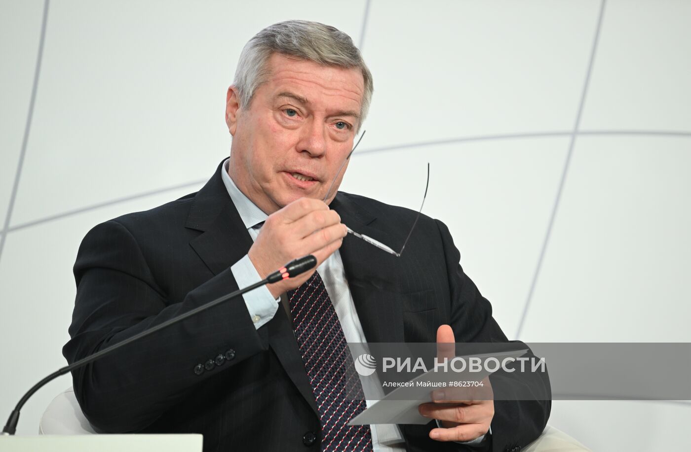 Форум "Сильные идеи для нового времени"