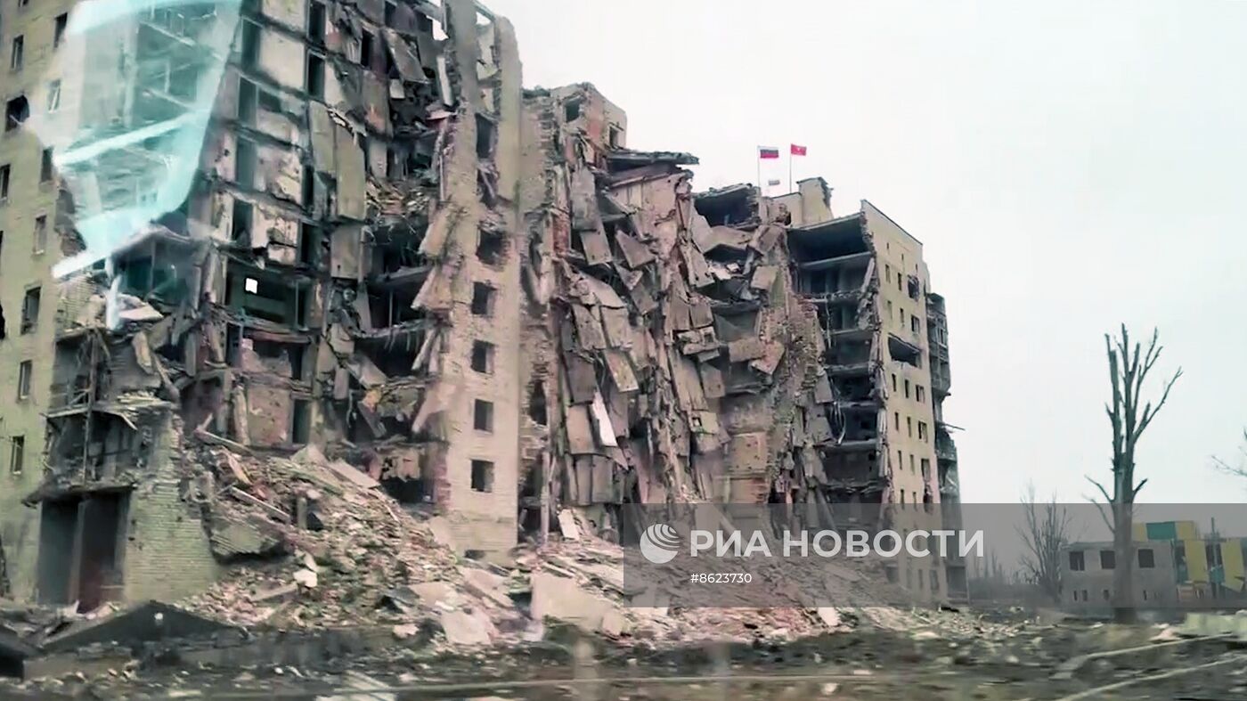Разминирование дорог и зачистка жилого сектора в Авдеевке