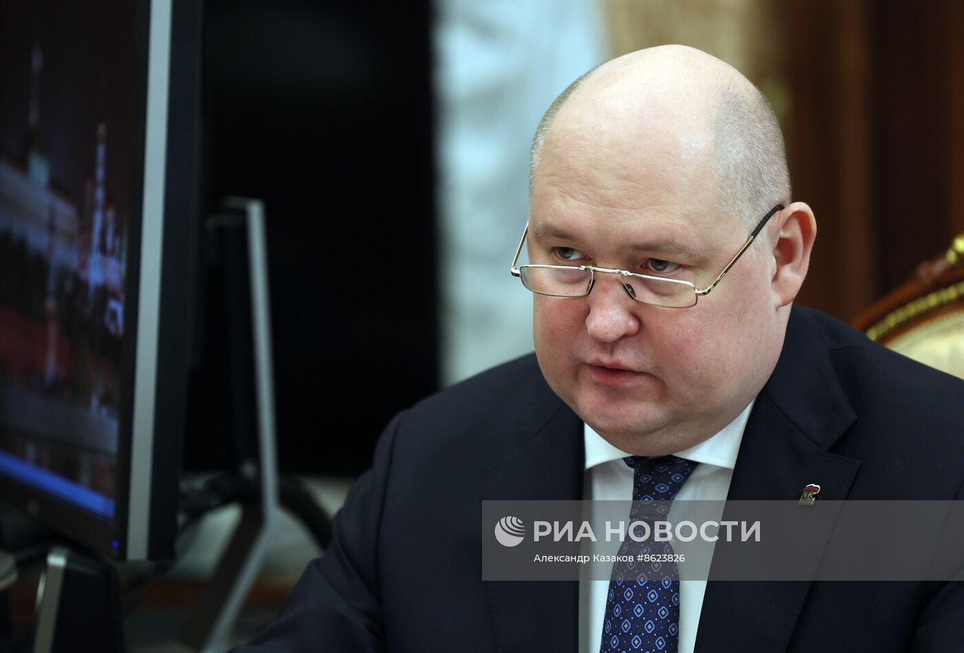 Президент РФ В. Путин встретился с губернатором Севастополя М. Развожаевым