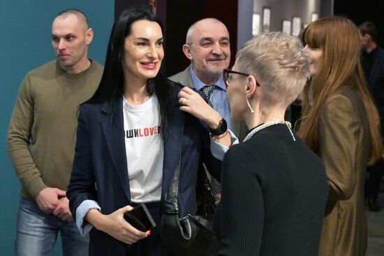Церемония открытия выставки фотопроекта РИА Новости "Защитники" в Музее Победы