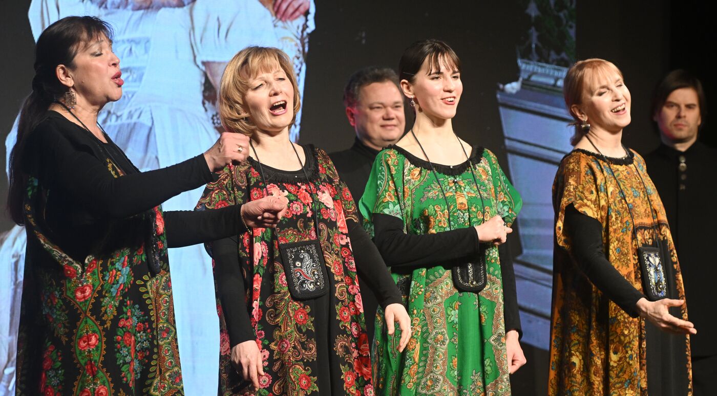 Выставка "Россия". Концертная программа к 50-летию Ансамбля Дмитрия Покровского