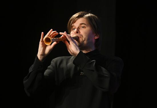 Выставка "Россия". Концертная программа к 50-летию Ансамбля Дмитрия Покровского