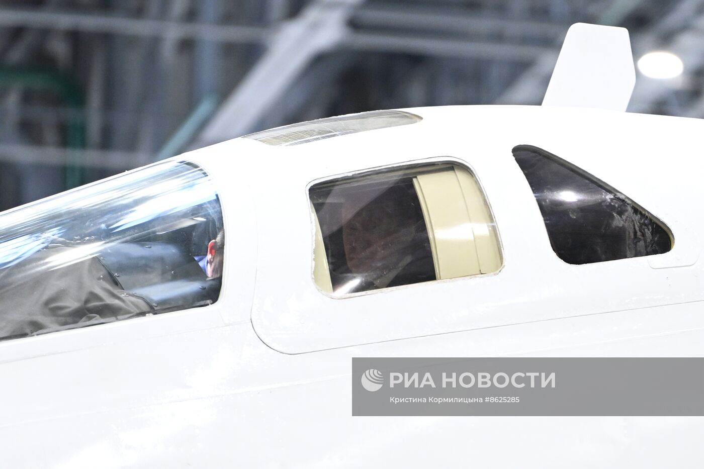 Президент РФ В. Путин посетил Казанский авиационный завод имени С. П. Горбунова