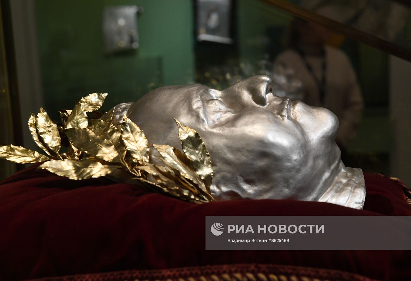 Выставка "Сокровища полковых музеев"