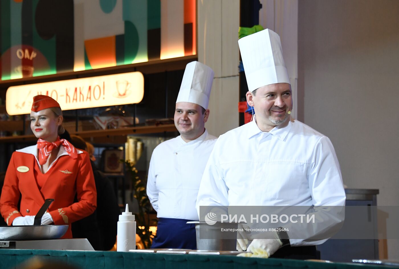 Выставка "Россия". Кулинарное шоу от шеф-повара бортового питания "Аэромар"