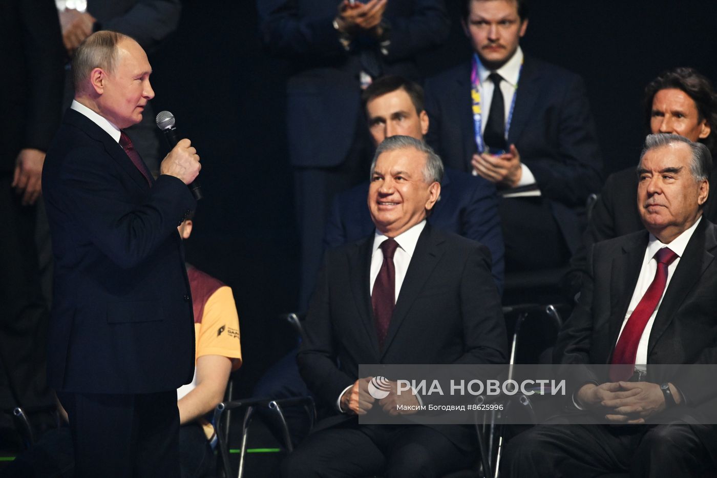 Президент РФ В. Путин принял участие в церемонии открытия "Игр Будущего"