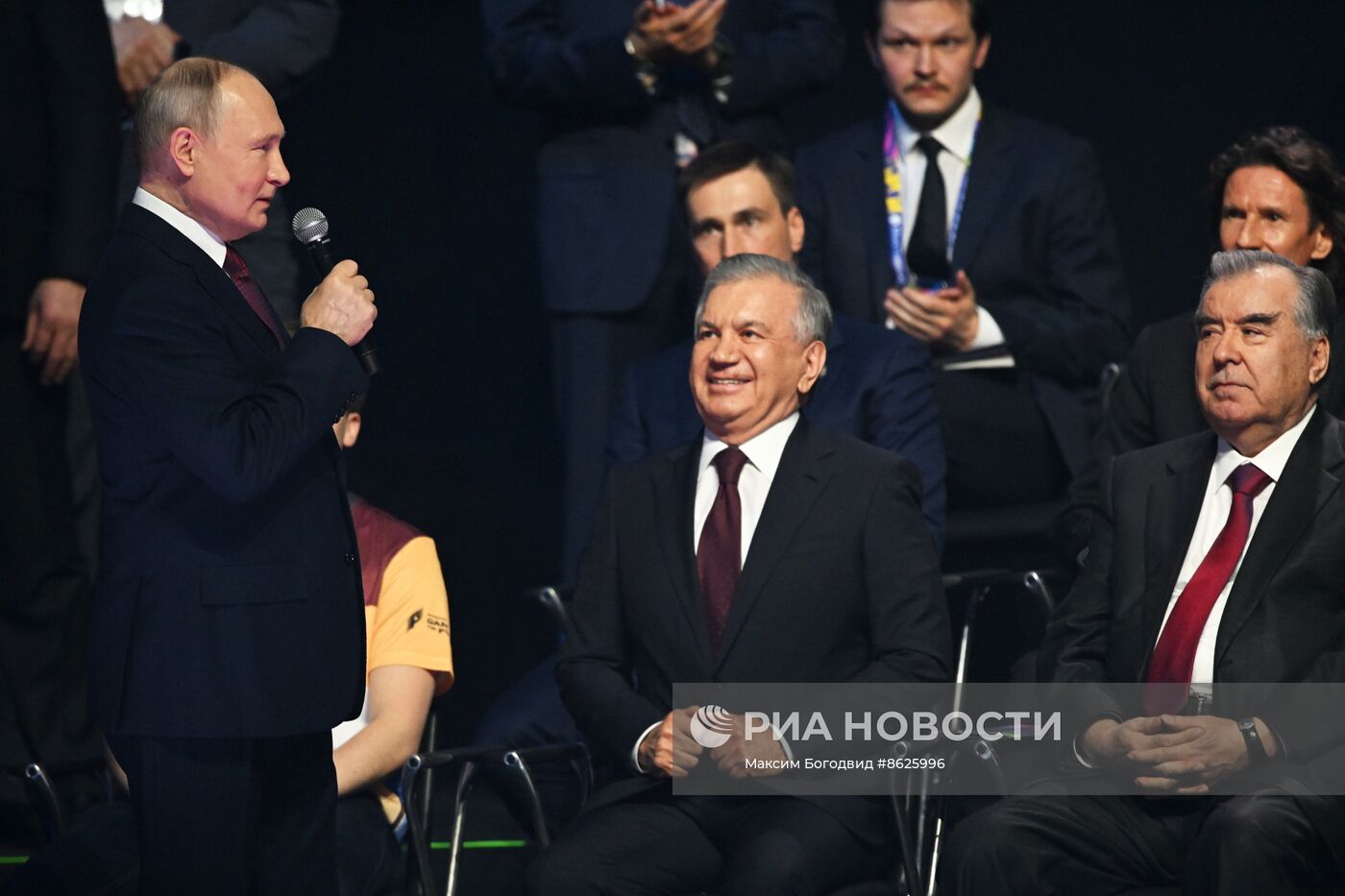 Президент РФ В. Путин принял участие в церемонии открытия "Игр Будущего" 