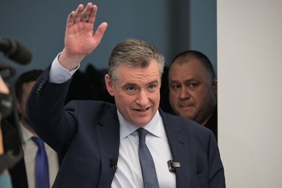 Кандидат в президенты РФ Л. Слуцкий посетил Новосибирск