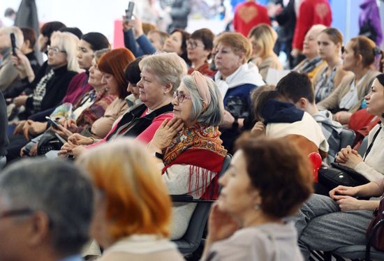 Выставка "Россия". Концертная программа "Активное долголетие"