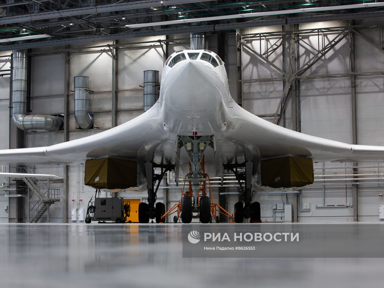 Президент РФ В. Путин посетил Казанский авиационный завод имени С. П. Горбунова