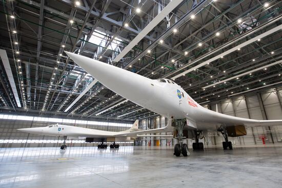 Президент РФ В. Путин посетил Казанский авиационный завод имени С. П. Горбунова