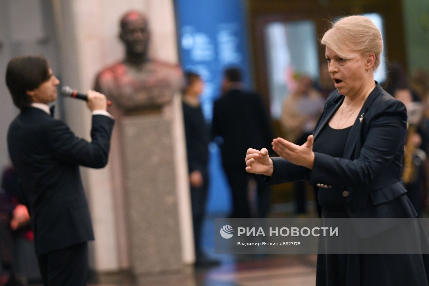 Музыкальный марафон "Фанфары Победы - защитникам Отечества!"