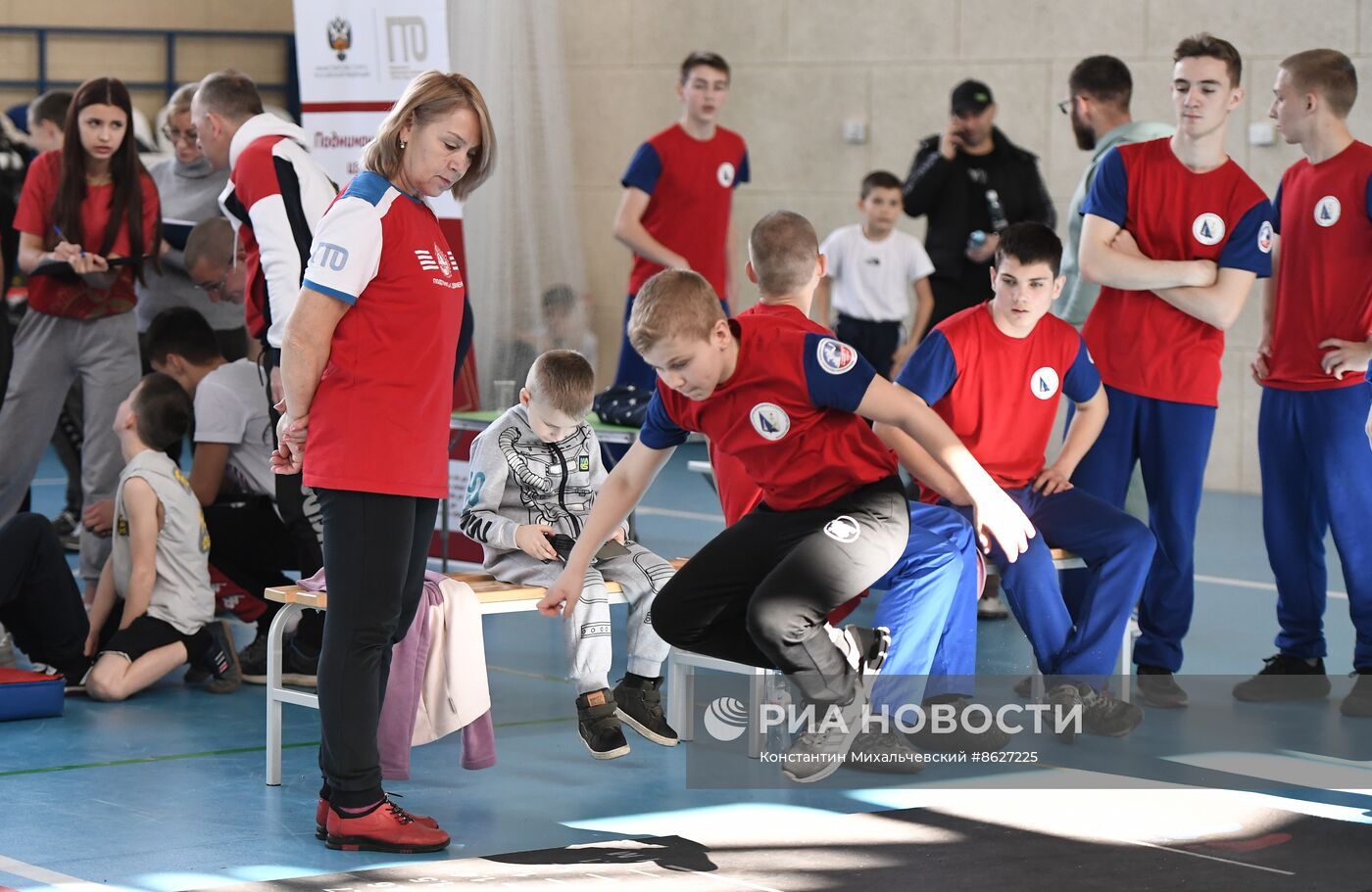 Празднование Дня защитника Отечества в России