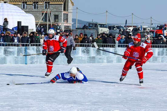 Хоккейный матч на льду Байкала