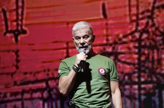 Международная выставка-форум "Россия"
Спектакль "Вера. Надежда. Любовь"
Певец Олег Газманов Место: Россия, Москва. Автор: Екатерина Чеснокова/РИА Новости. Выставка "Россия". Спектакль "Вера. Надежда. Любовь"