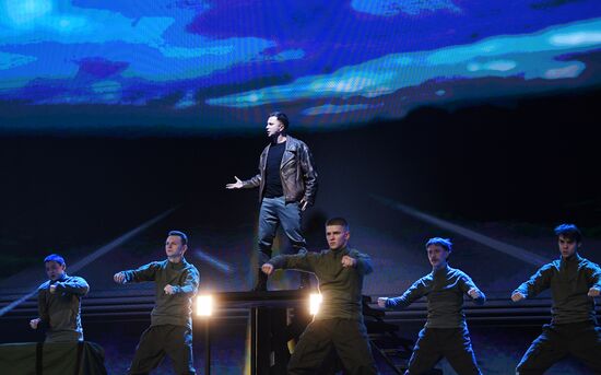 Международная выставка-форум "Россия"
Спектакль "Вера. Надежда. Любовь"
Алексей Ретунец Место: Россия, Москва. Автор: Екатерина Чеснокова/РИА Новости. Выставка "Россия". Спектакль "Вера. Надежда. Любовь"