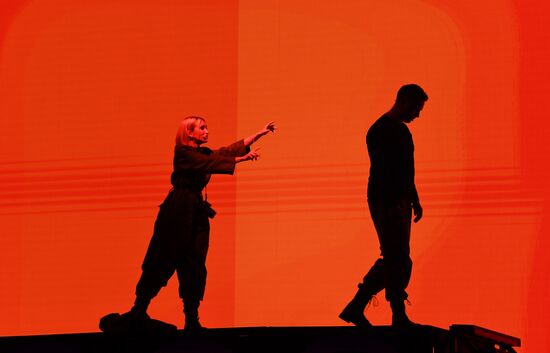 Международная выставка-форум "Россия"
Спектакль "Вера. Надежда. Любовь"
Анастасия Белявская, Владимир Бабенко Бабенко Место: Россия, Москва. Автор: Екатерина Чеснокова/РИА Новости. Выставка "Россия". Спектакль "Вера. Надежда. Любовь"